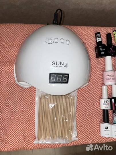 Продаю набор для гель-лака и наращивания ногтей