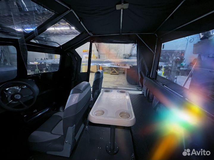 Аэролодка Бриз 550 с 2 доп. сидениями