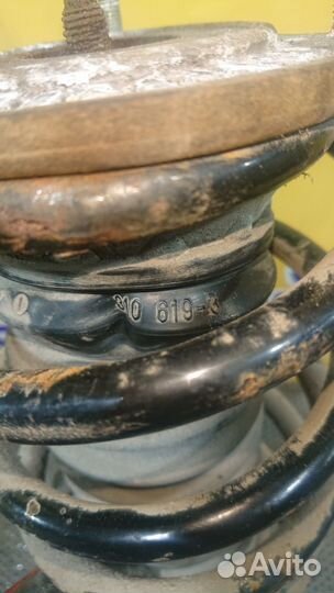 Стойка амортизатора переднего (в сборе) Peugeot 40