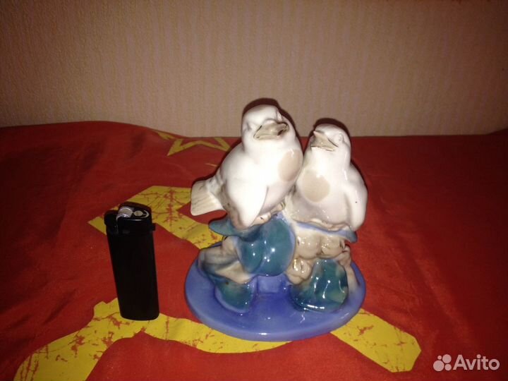Фарфоровая статуэтка. Гжель