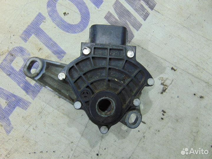 Датчик положения селектора АКПП для Toyota Yaris 2