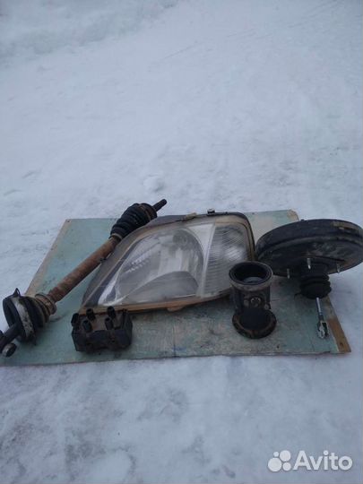 Привод,фара, заслонка,вакуум на Логан 2005 г