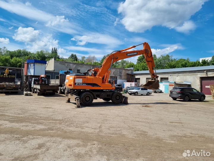 Колёсный экскаватор DOOSAN Daewoo SOLAR 210W-V, 2012