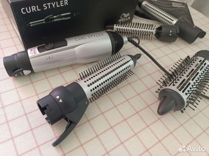 Фен щетка (стайлер) Wella Professionals