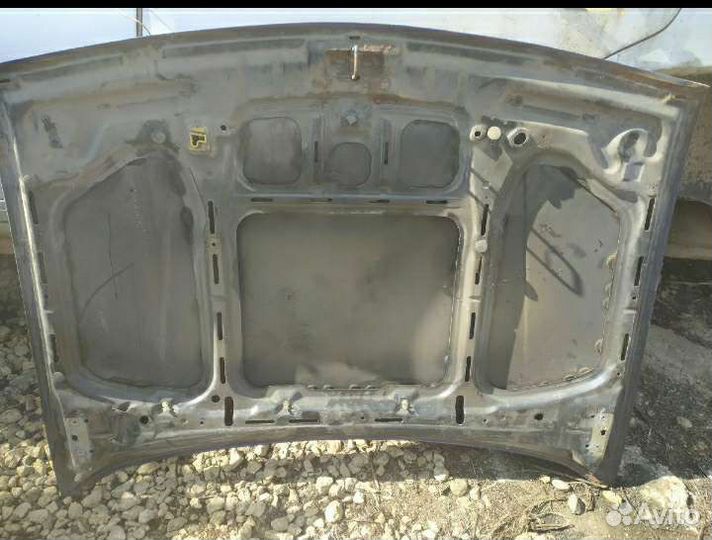 Капот Форд Фиеста