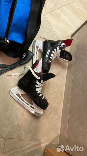 Хоккейные коньки bauer 29.5