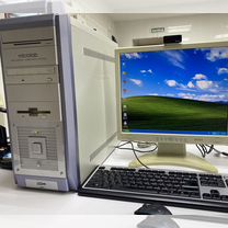 Компьютер с мониторм