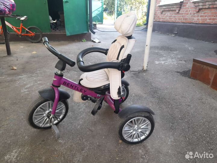 Трехколесный велосипед