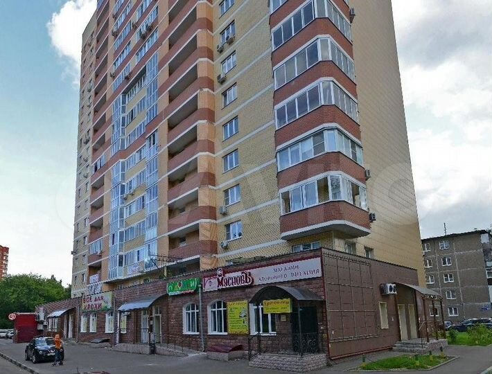 2-к. квартира, 67 м², 9/17 эт.