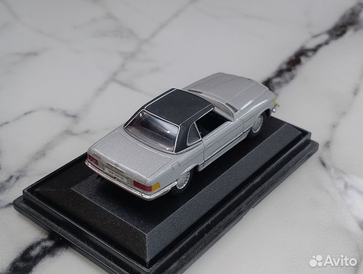 Mercedes Benz 560 SL