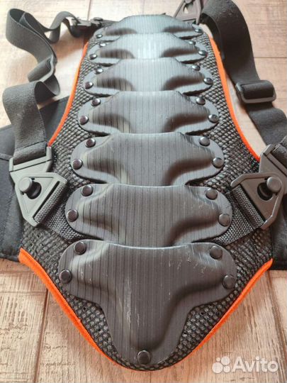 Защита спины горнолыжная детская