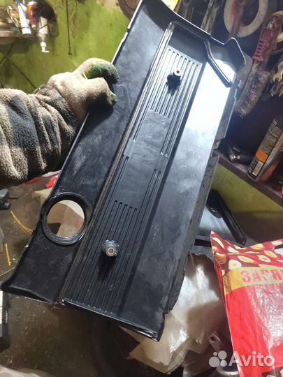 Крышка двигателя bmw e87