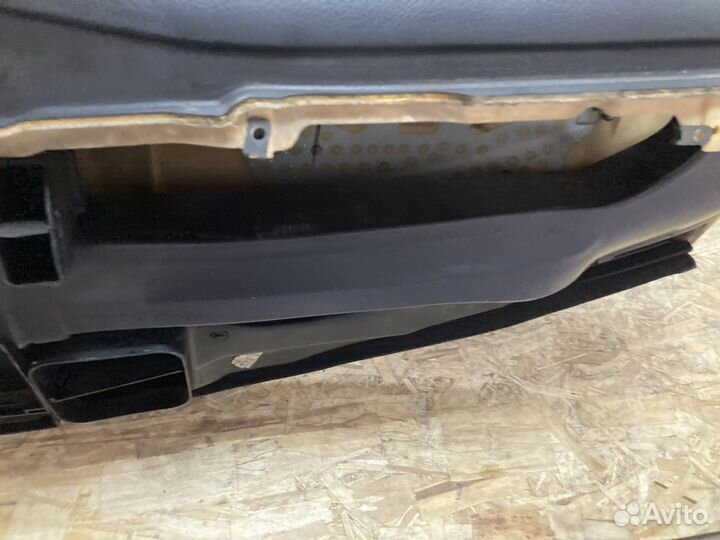 Передняя панель торпедо Mercedes w203