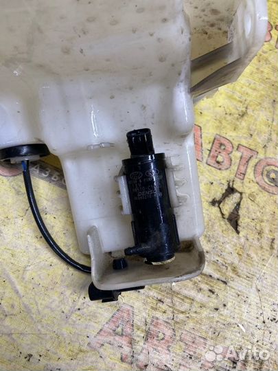 Бачок омывателя Kia Rio G4FA 2015