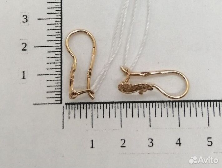 Золотые серьги