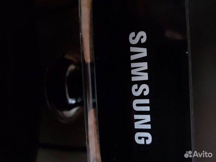 Монитор от Samsung