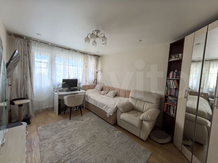 2-к. квартира, 43 м², 7/9 эт.