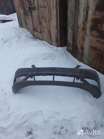 Продам передний бампер