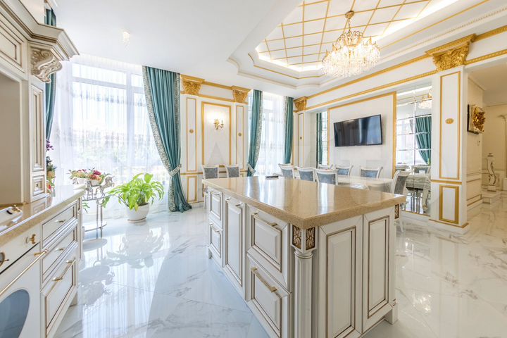 4-к. квартира, 230 м², 10/14 эт.