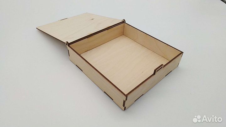 Коробка подарочная деревянная