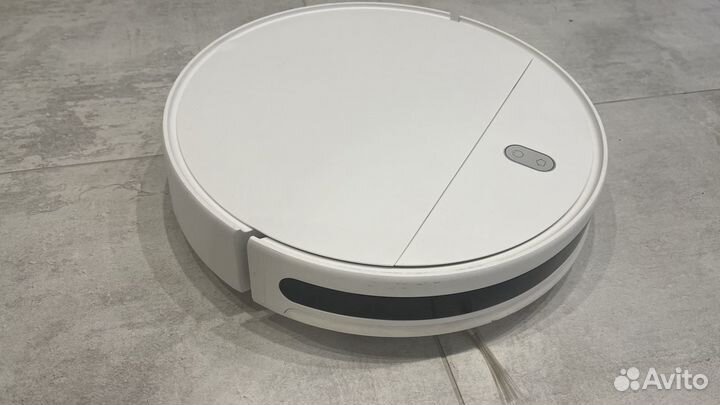 Робот-пылесос Xiaomi Mi Robot Vacuum-Mop Essential