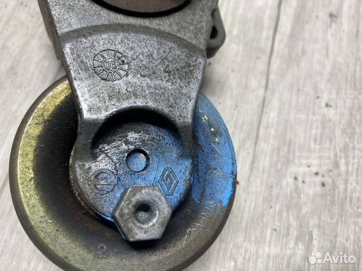 Натяжитель приводного ремня nissan Qashqai X-Trail