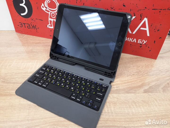 Клавиатура чехол для iPad