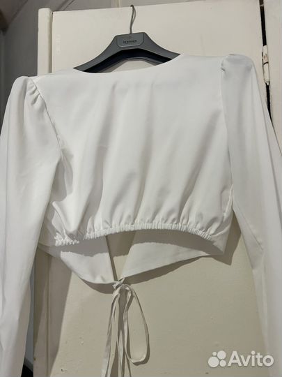 Блузка молочная шелк