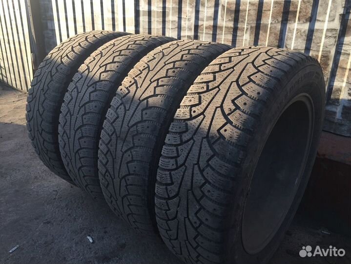 Nokian Tyres Hakkapeliitta 5 SUV 225/60 R18 104T