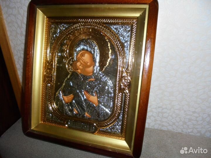 Икона Владимирская киот 28х24 золочение Софрино