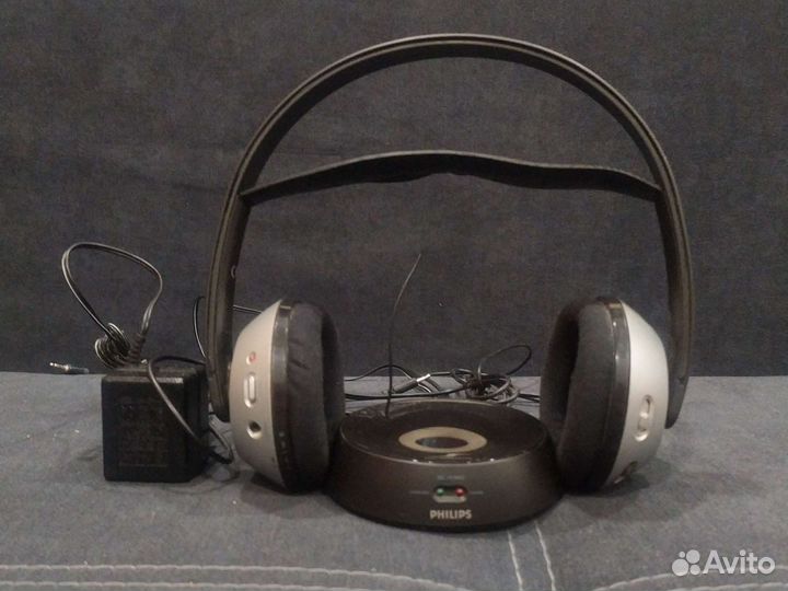 Беспроводные наушники philips