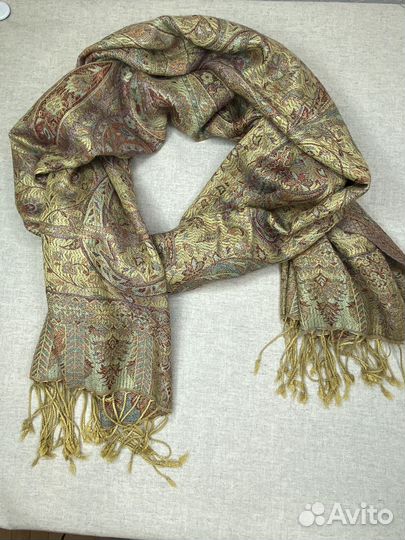 Палантин из натурального шелка