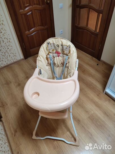 Детский стульчик для кормления