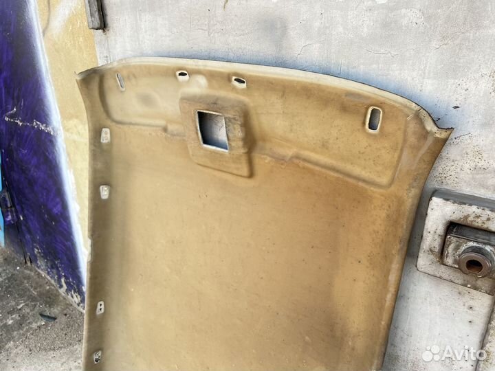 Обшивка потолка Audi 80 B3