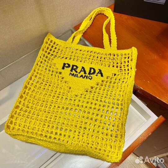 Сумка Prada Raffia