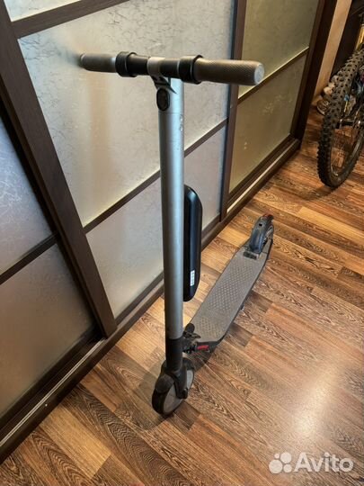 Электросамокат ninebot kickscooter es4