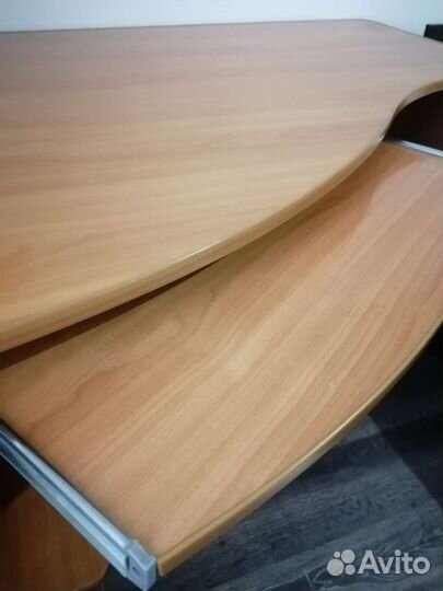 Стол компьютерный угловой