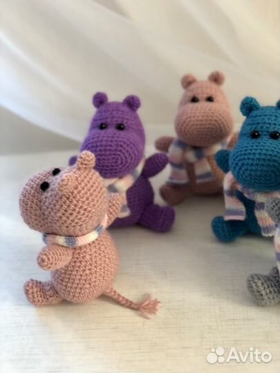 Вязаный бегемот