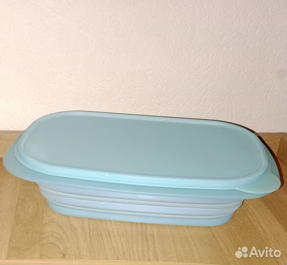 Контейнер Tupperware