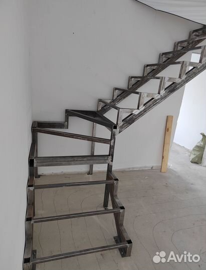 Лестница металлическая