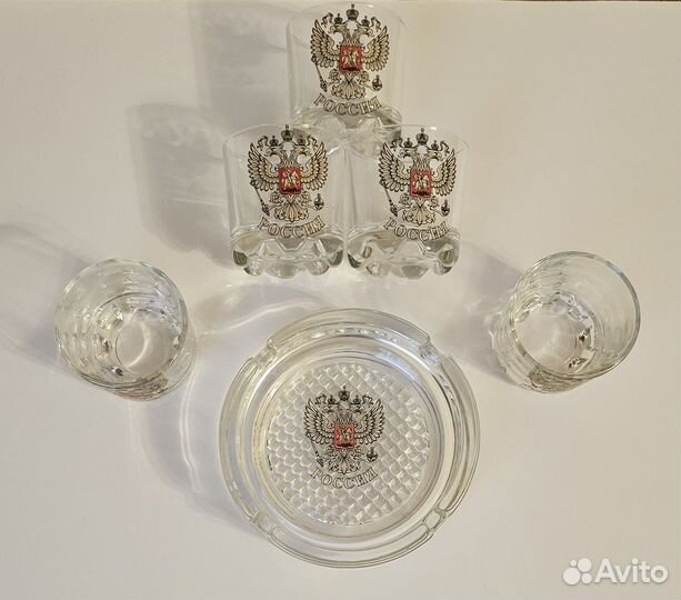 Набор стопки и пепельница