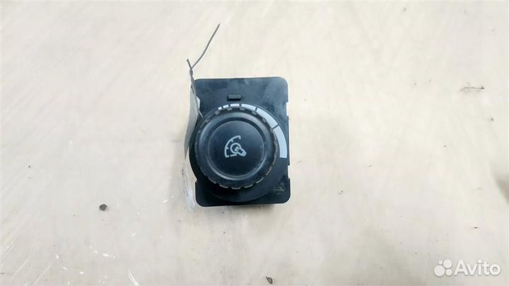Кнопка регулировки освещения панели приборов и са