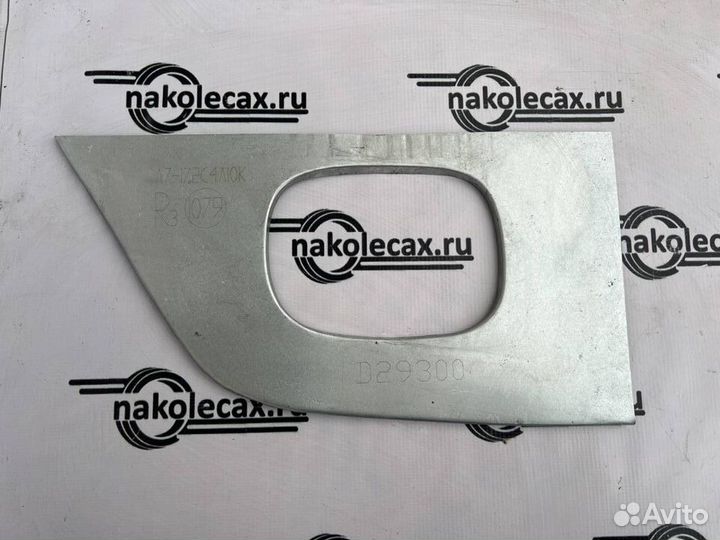 Рем вставка лючка бензобака Volvo S40 1е покол-е