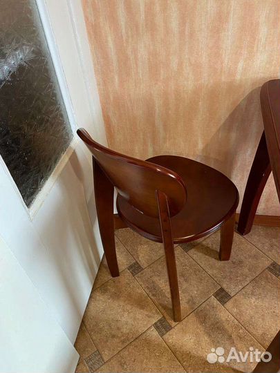 Стол обеденный и стулья из массива дерева