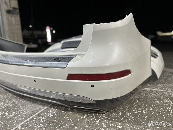 Задний оригинал бампер на Mercedes-Benz GL(166)