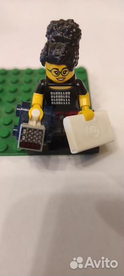 Lego минифигурки серия 19