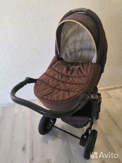 Коляска Zippy Tutis New Wave 2в1