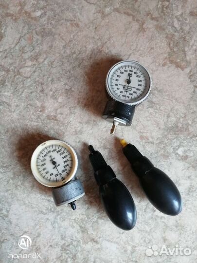 Тонометр новый механический надёжный
