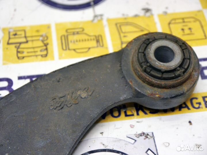 Рычаг верхний поперечный Вольво S40-2 V50