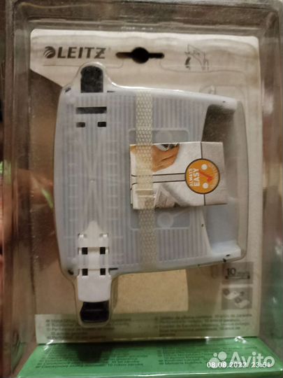 Дырокол Leitz next